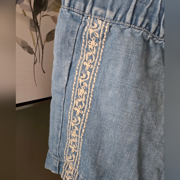 Loft Shorts sz 27/4 - Picture 2 of 7